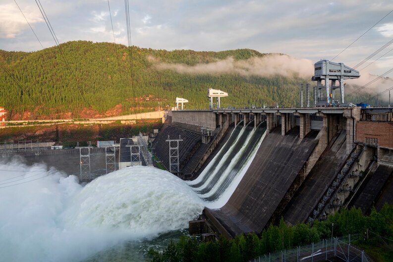 [freepicdownloader.com]-hydroelectric-power-station-river-mountains-electricity-production-ecology-climate-change-medium.jpg